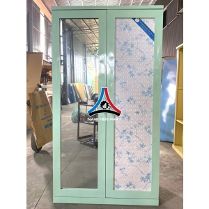 Tủ quần áo thường 2 cánh hoa văn có gương