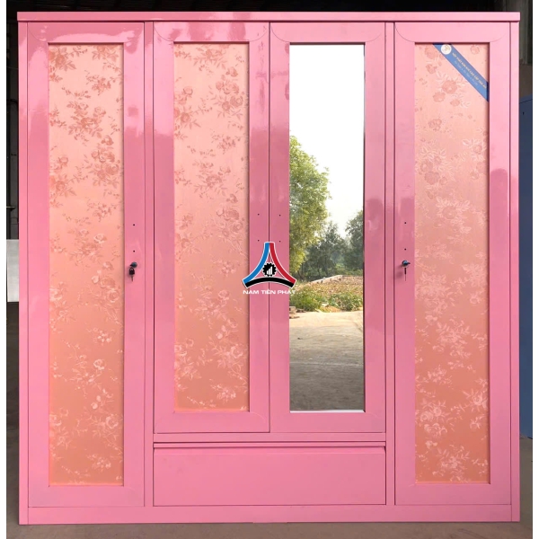 Tủ quần áo 4 cánh thường có hộc kéo 
